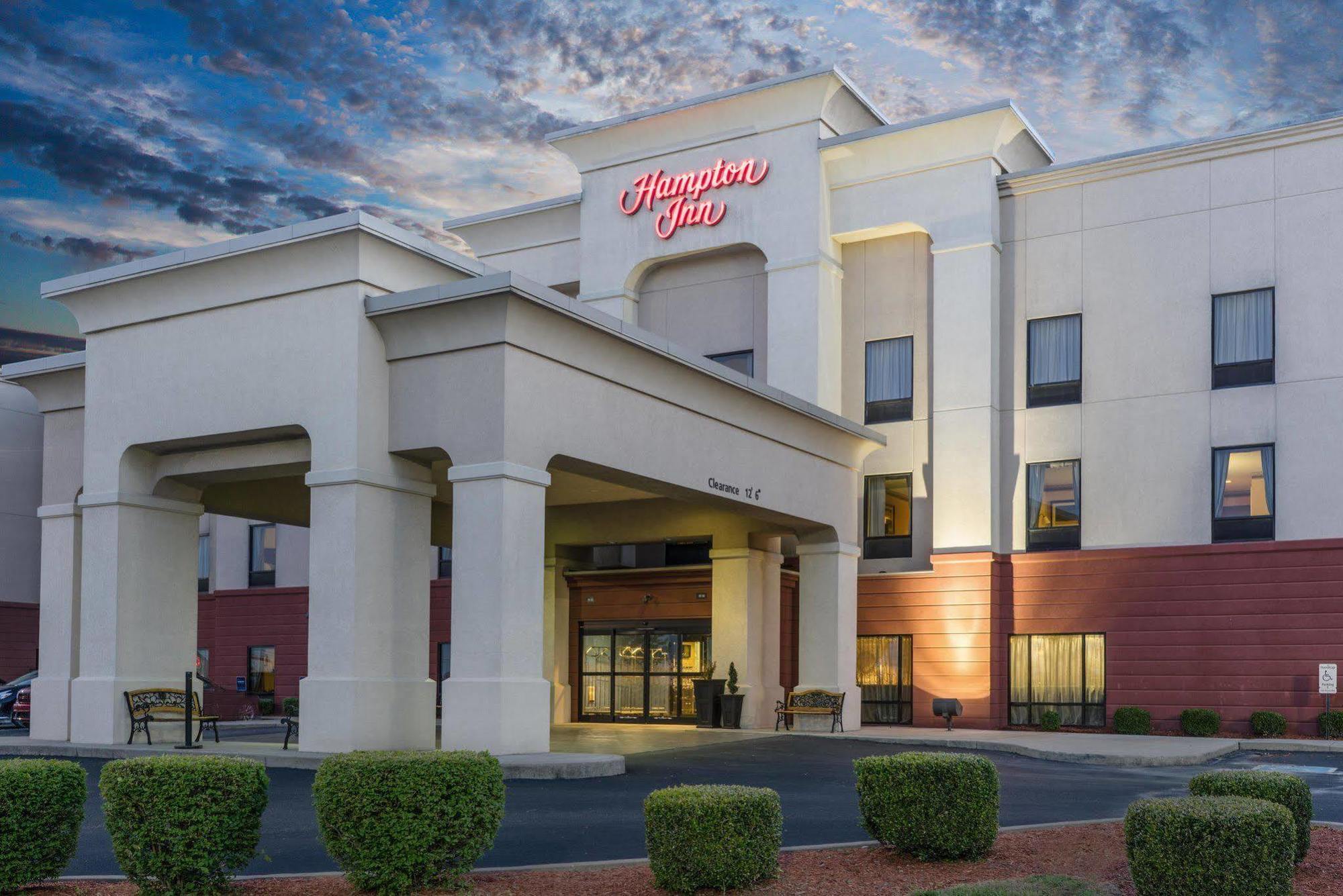 Hampton Inn Maysville Bagian luar foto