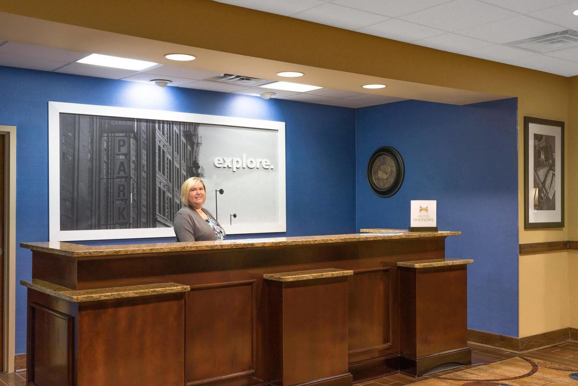 Hampton Inn Maysville Bagian luar foto